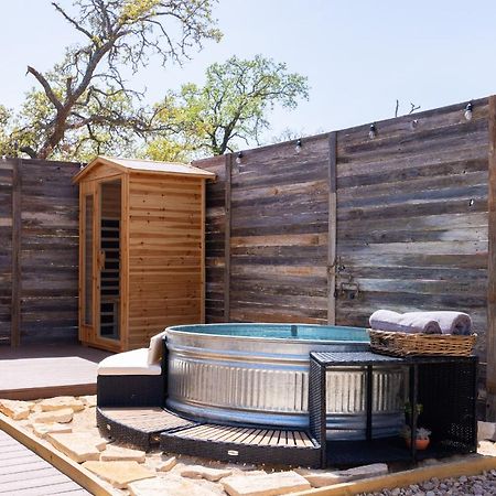 Romantic Tiny Luxury Retreat W Heated Pool, Sauna N Outdoor Shower In Wimberley 10 Acres Villa Екстериор снимка