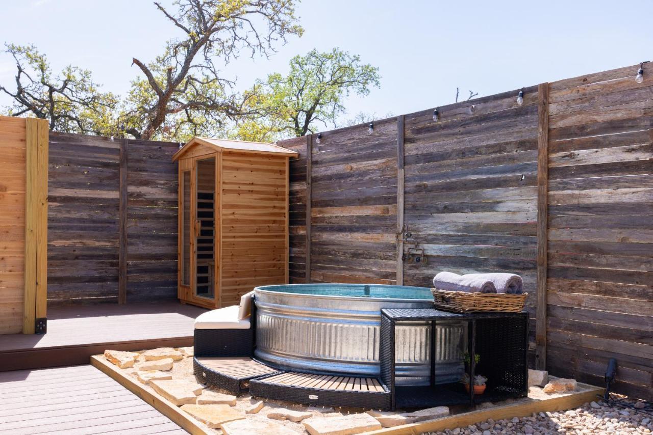 Romantic Tiny Luxury Retreat W Heated Pool, Sauna N Outdoor Shower In Wimberley 10 Acres Villa Екстериор снимка