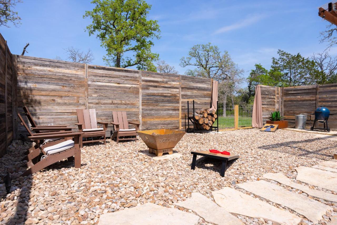 Romantic Tiny Luxury Retreat W Heated Pool, Sauna N Outdoor Shower In Wimberley 10 Acres Villa Екстериор снимка