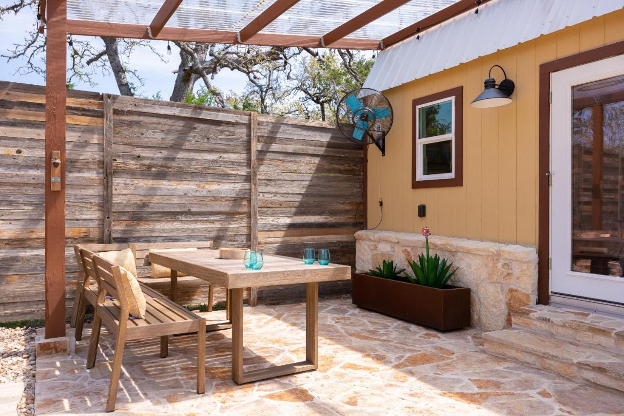 Romantic Tiny Luxury Retreat W Heated Pool, Sauna N Outdoor Shower In Wimberley 10 Acres Villa Екстериор снимка