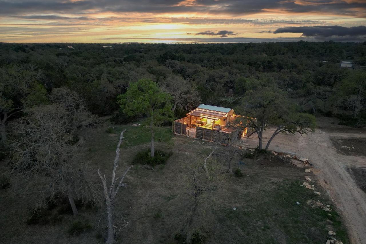 Romantic Tiny Luxury Retreat W Heated Pool, Sauna N Outdoor Shower In Wimberley 10 Acres Villa Екстериор снимка