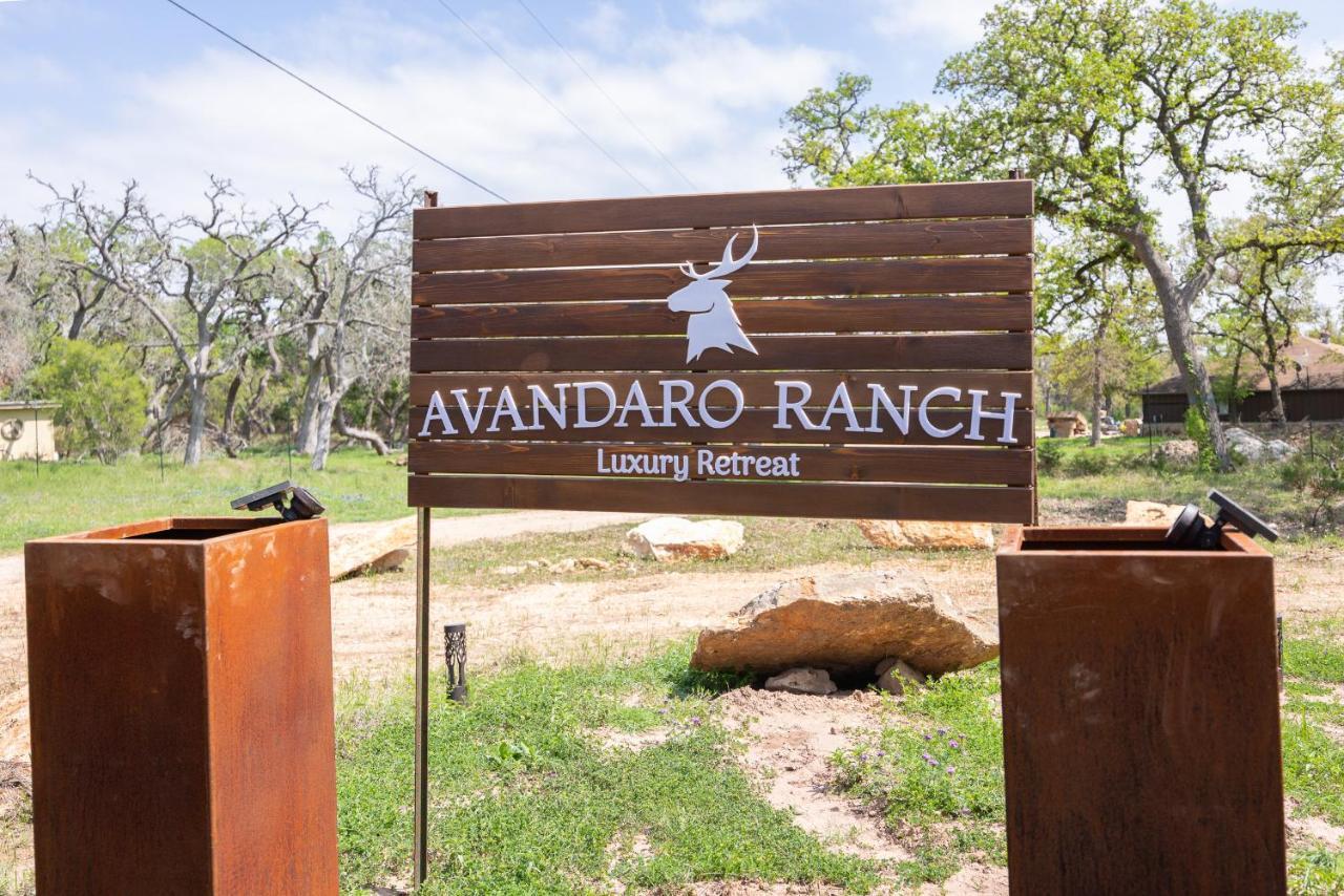 Romantic Tiny Luxury Retreat W Heated Pool, Sauna N Outdoor Shower In Wimberley 10 Acres Екстериор снимка