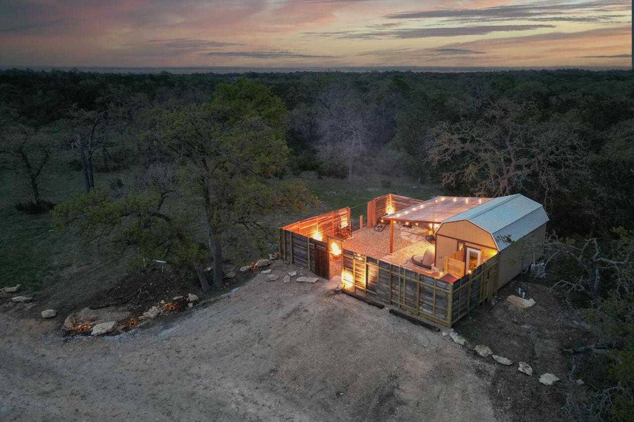 Romantic Tiny Luxury Retreat W Heated Pool, Sauna N Outdoor Shower In Wimberley 10 Acres Villa Екстериор снимка