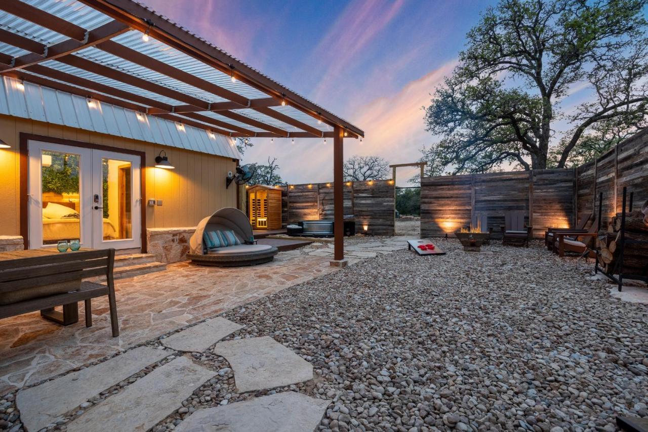 Romantic Tiny Luxury Retreat W Heated Pool, Sauna N Outdoor Shower In Wimberley 10 Acres Villa Екстериор снимка